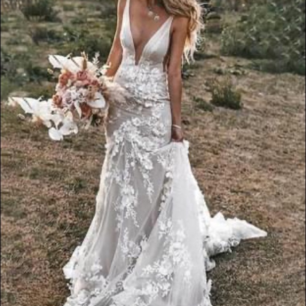Wedding dress
